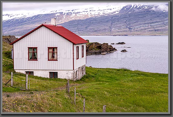  Iceland house 