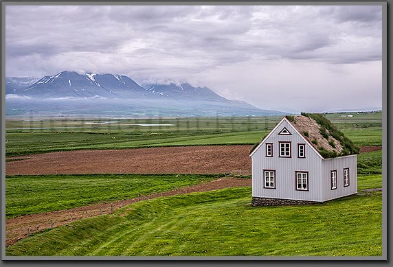 Iceland house 2