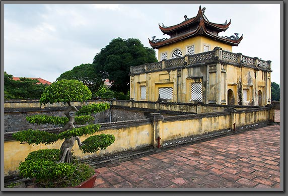 Hanoi temple 2