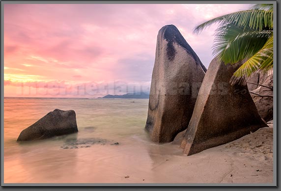 Anse source d argent sunset 2